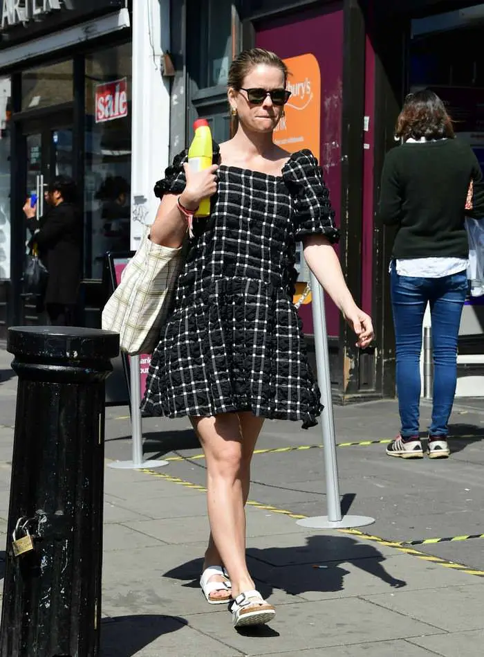 alice eve in a topshop monochrome mini dress hits the shops 2