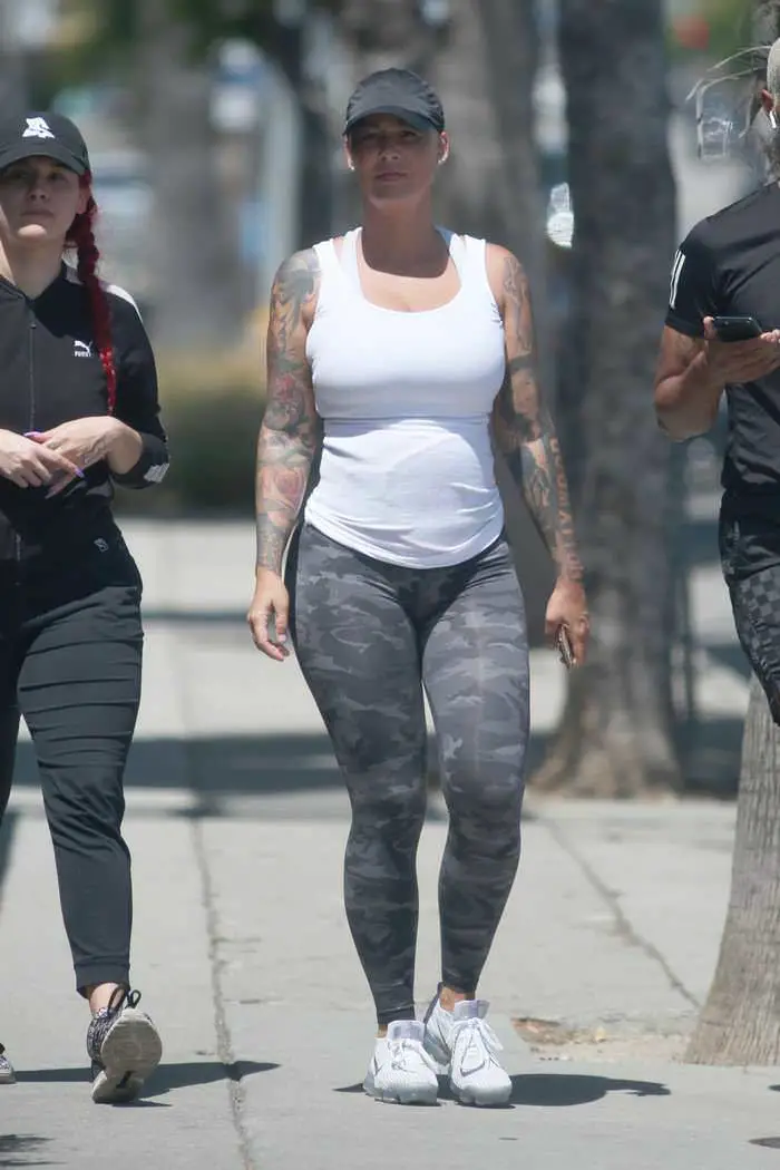 amber rose out with fiends in studio city 4