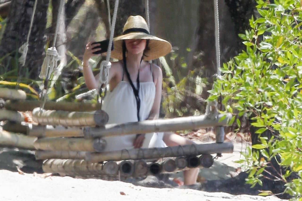 Ana De Armas in Costa Rica with Her Boyfriend Ben Affleck