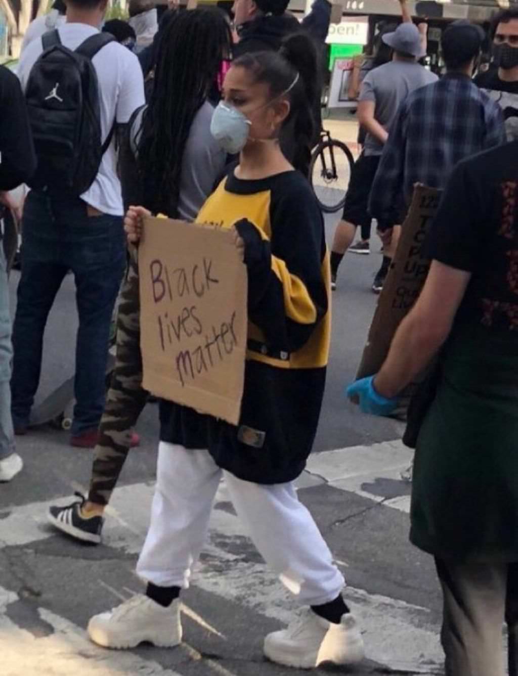 Ariana Grande Supports Black Lives Matter as she Marches in LA