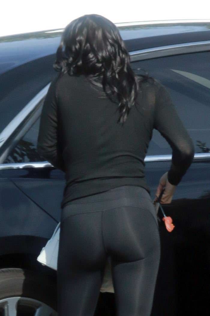 Ariel Winter in Spandex Returns Home After Shopping in LA