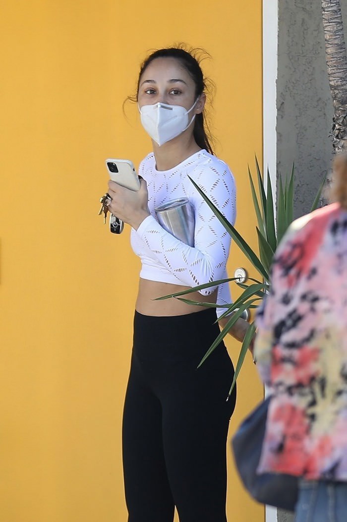 cara santana displays her toned abs as she leaves the gym in west hollywood 1
