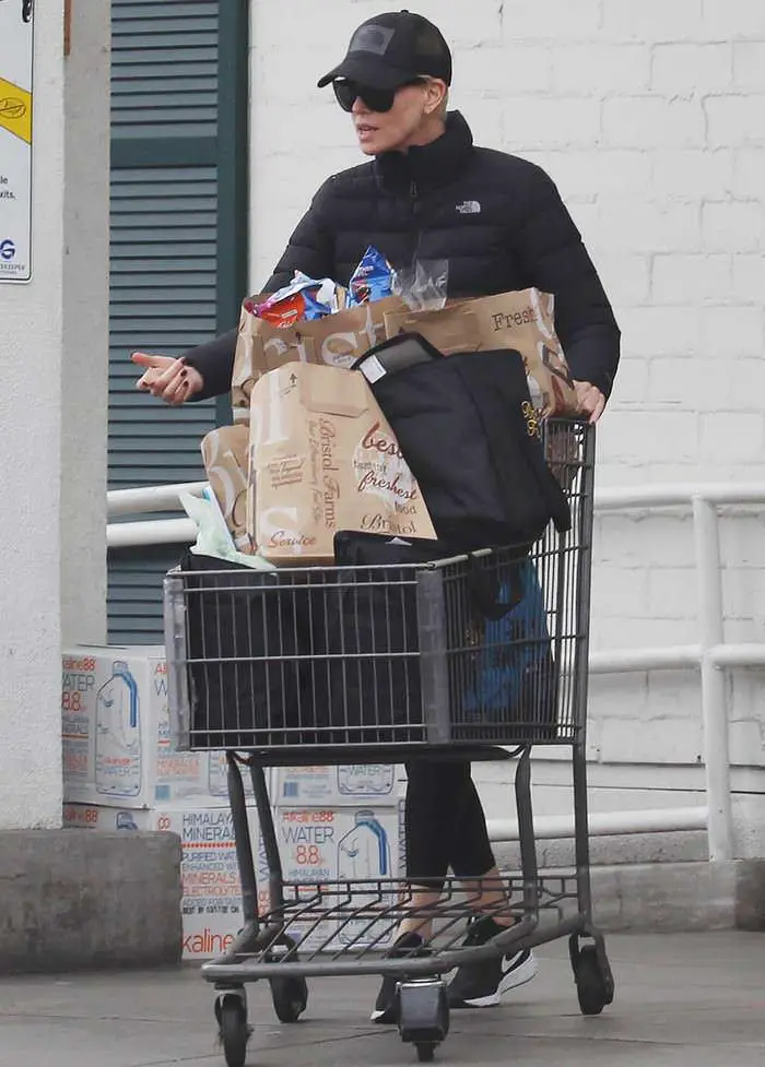 charlize theron stepped out for a quick trip to the grocery store 5