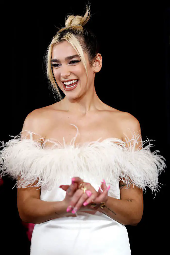 dua lipa at 33rd annual aria awards at the star in sydney 4