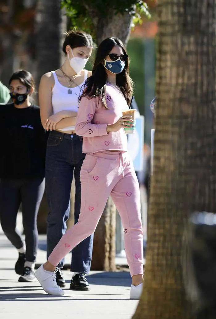 eiza gonzalez looked cute as she went for a coffee in a pink sweatsuit 3