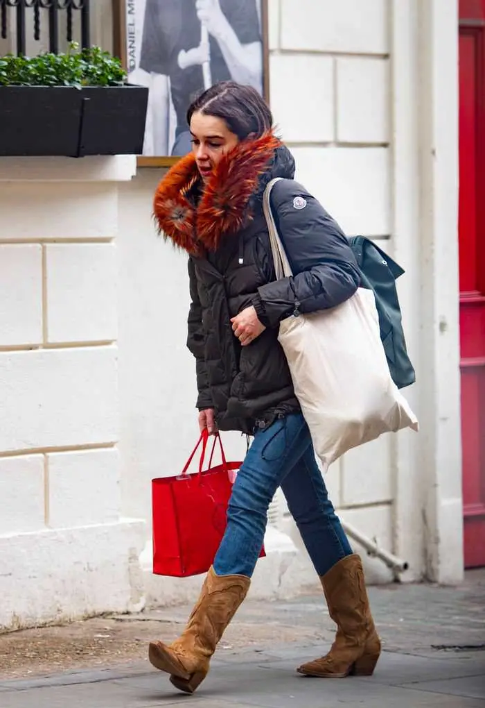 emilia clarke running errands in london 1