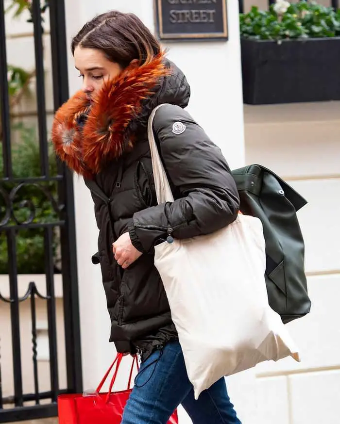 emilia clarke running errands in london 3