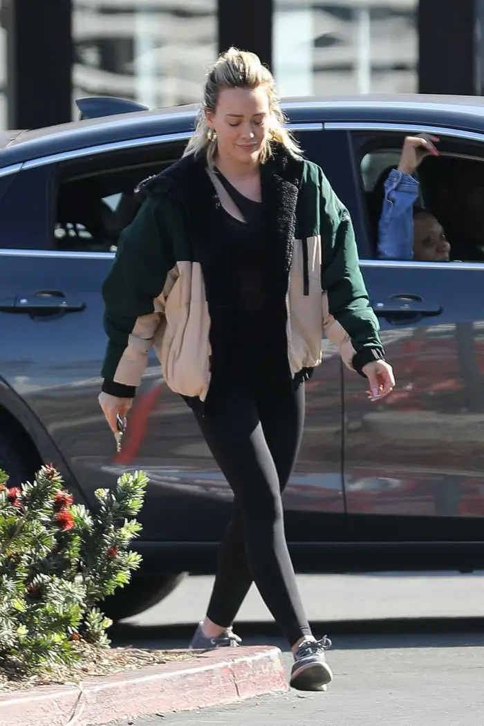Hilary Duff Outside Trader Joe’s Grocery Store in LA