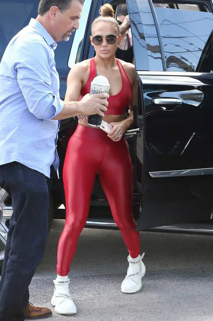 Jennifer Lopez Arriving to a Gym in Miami