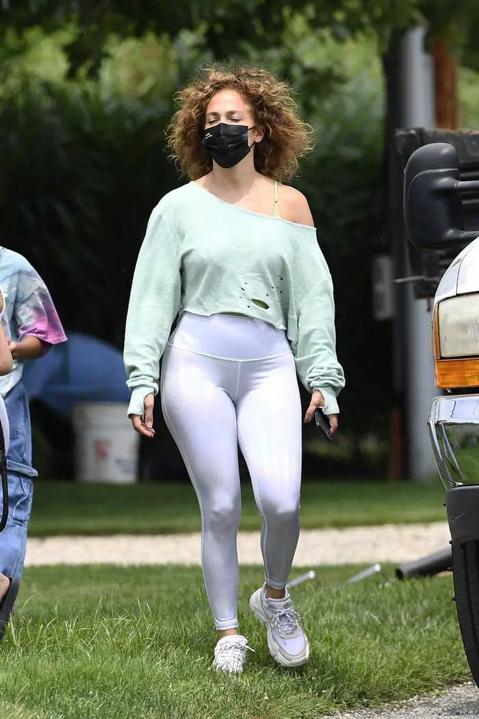 jennifer lopez in her famous flashdance outfit out with her kids 1