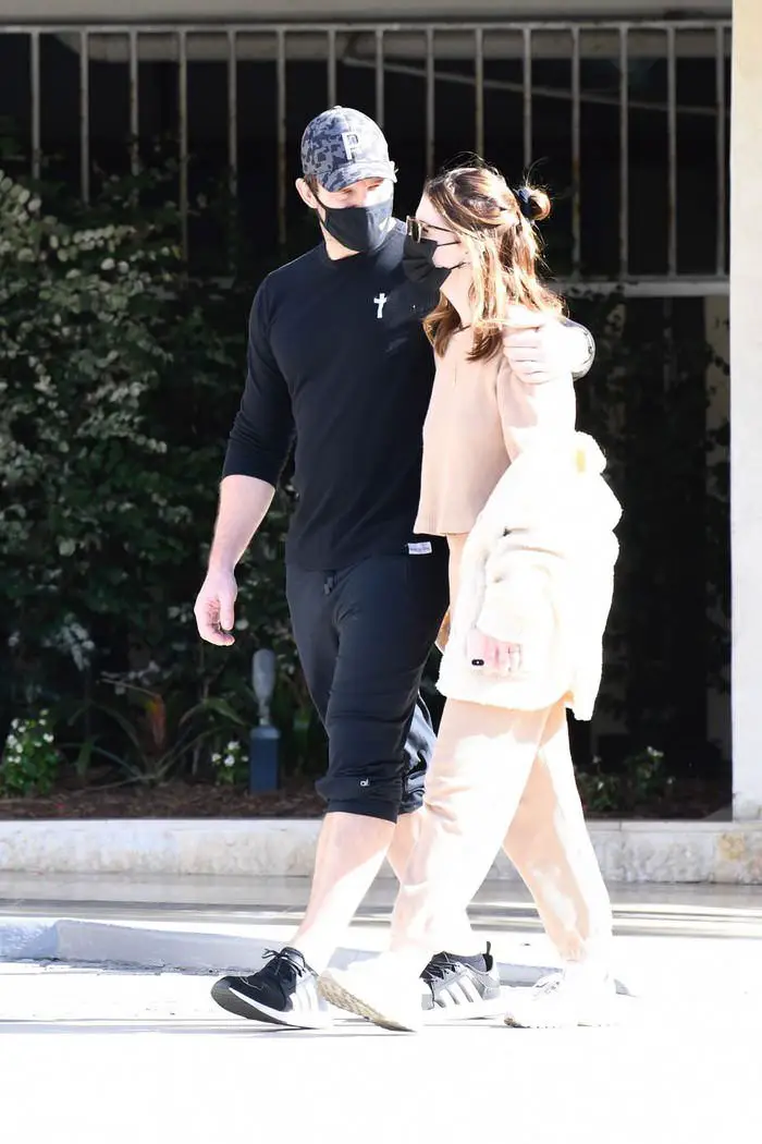 katherine schwarzenegger and chris pratt stepped out in brentwood 1