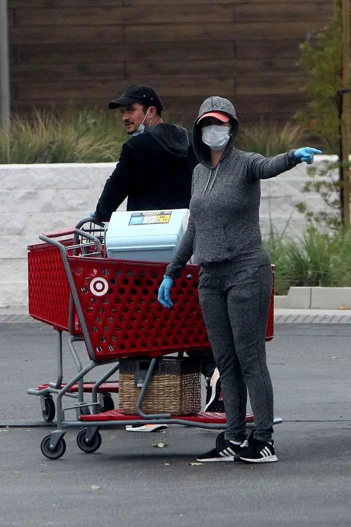 katy perry and orlando bloom shopping for supplies at target in la 4