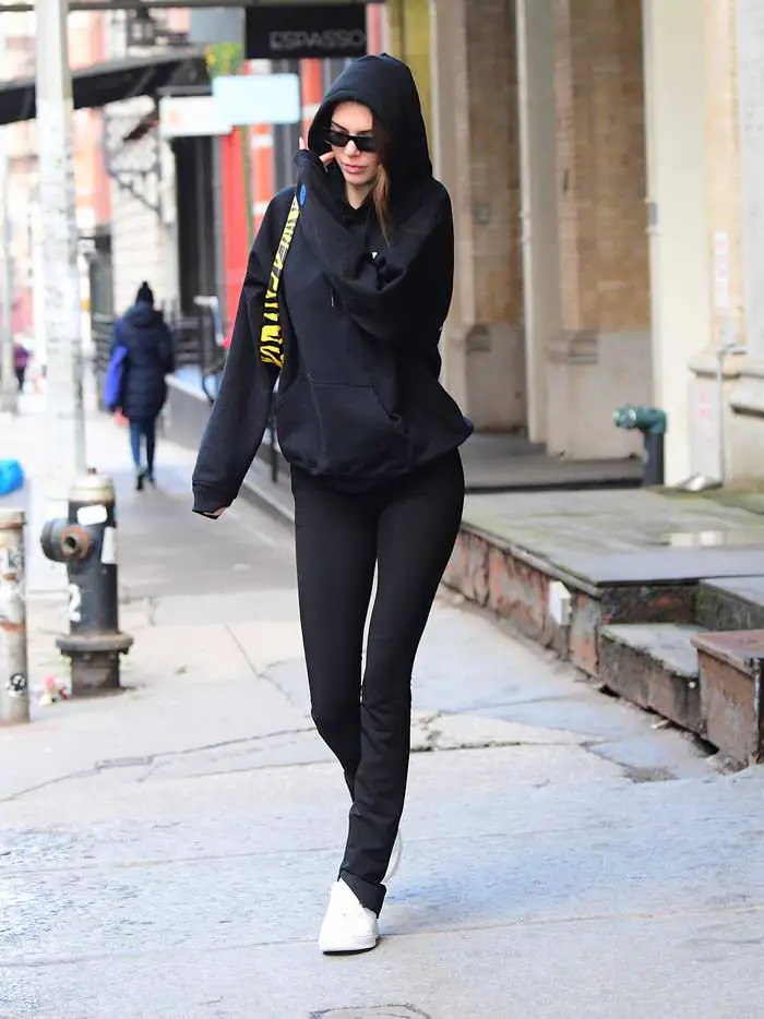 Kendall Jenner Leaving Lunch at Bubby's in NYC