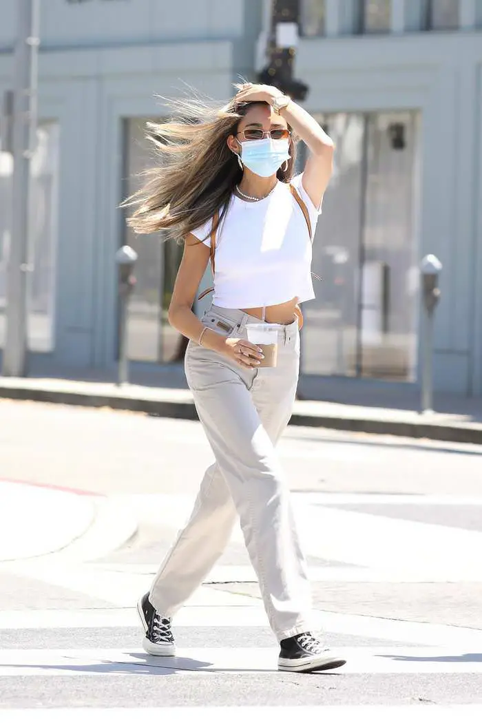 madison beer in casual outfit steps out for shopping in la 3