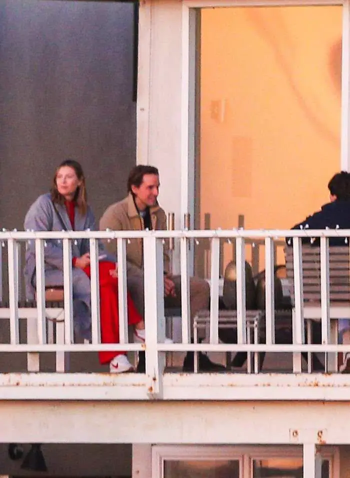 maria sharapova is spotted with fiance alexander gilkes on balcony in malibu 1