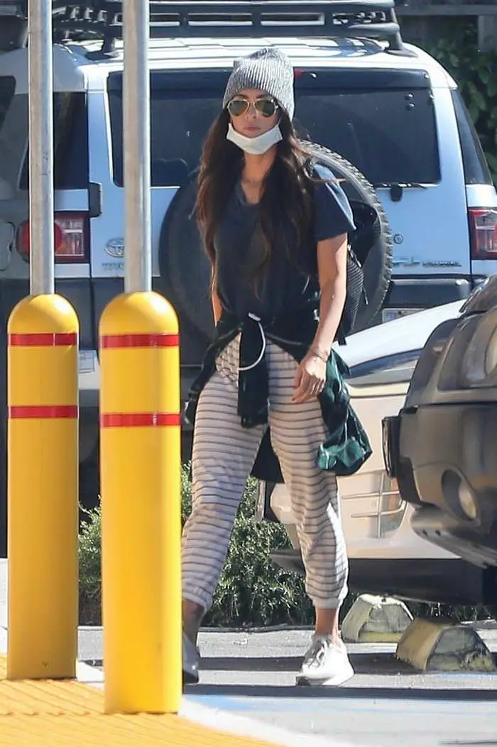 Megan Fox Stepping Out in Woodland Hills for an Errands Run