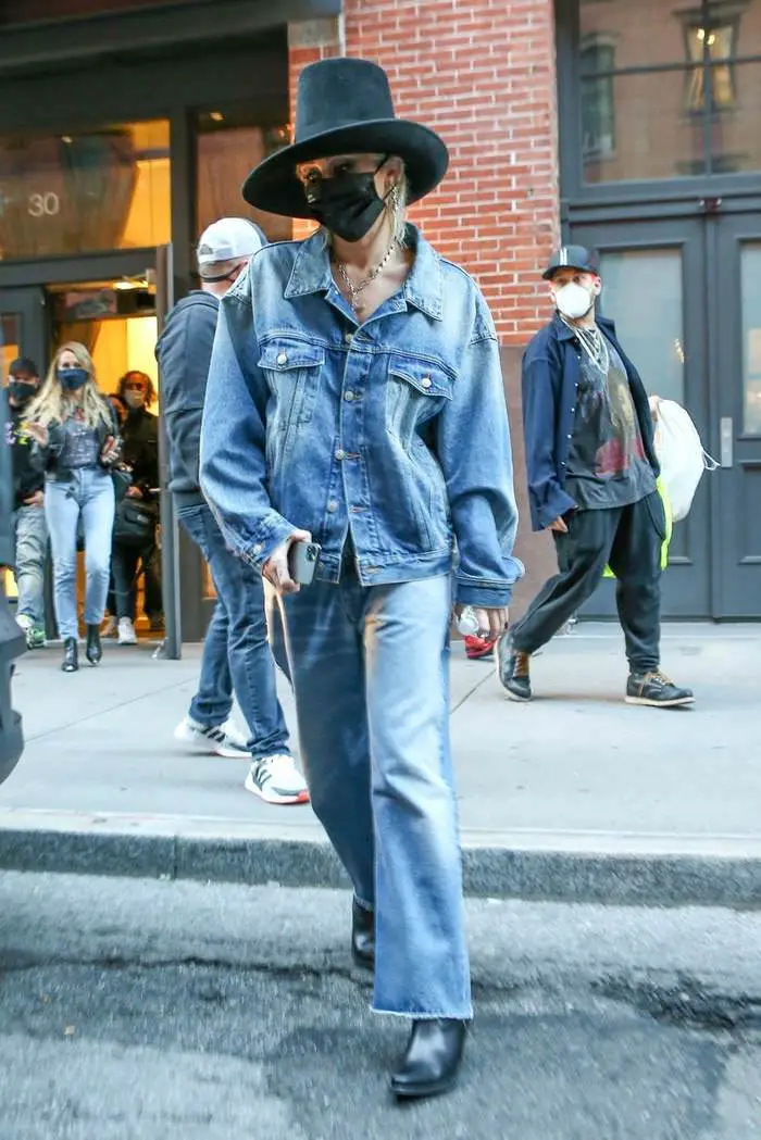 Miley Cyrus in an All-denim Outfit for Her Work Day in New York