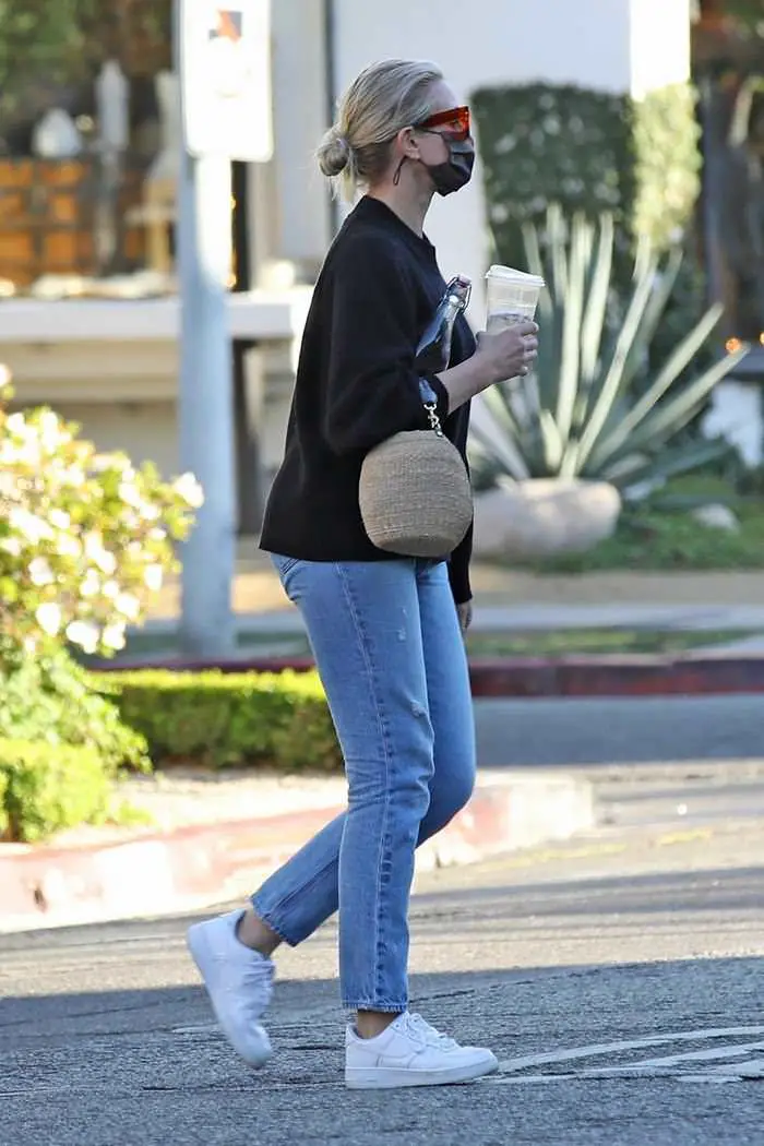 retired actress cameron diaz looks cozy while running errands in la 2