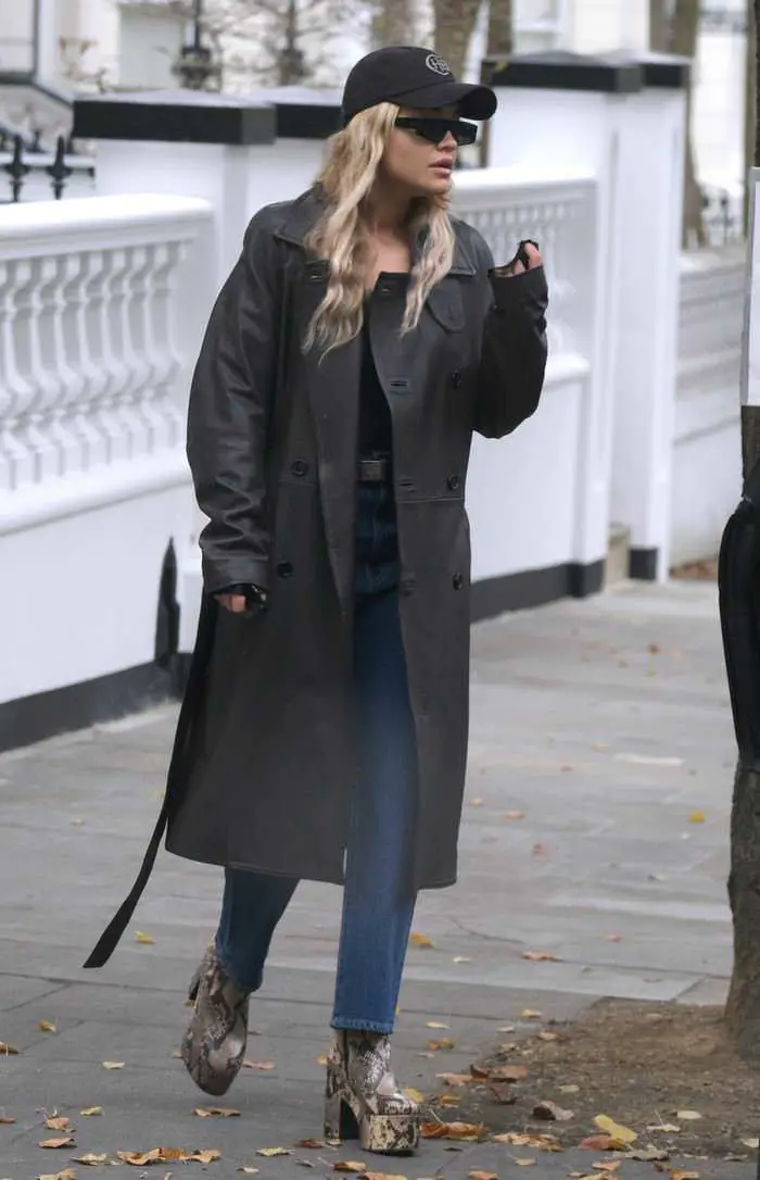 rita ora looks chic in a leather coat as she goes to a recording studio 3