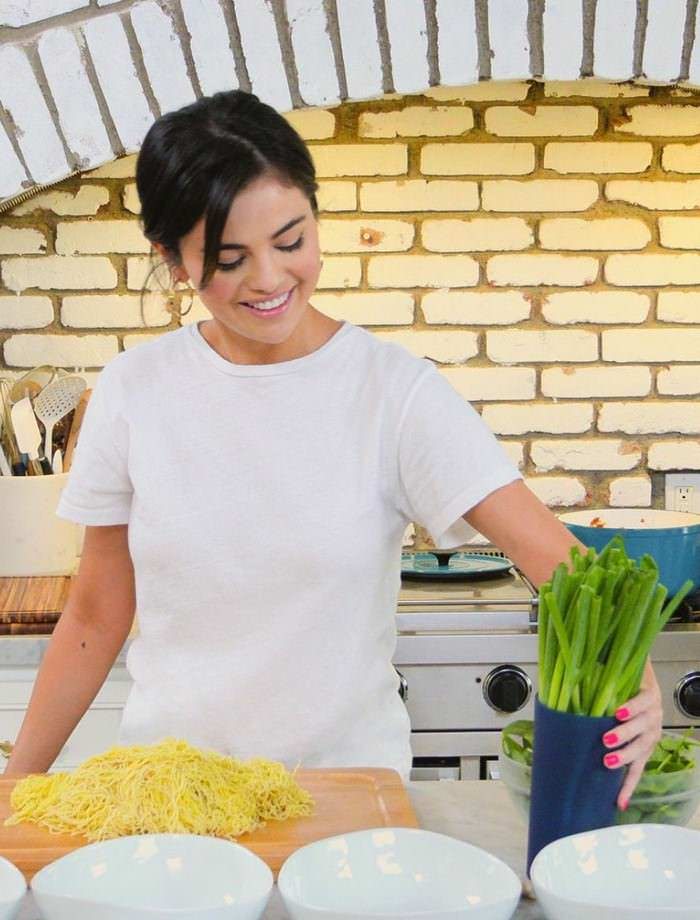 Selena Gomez Hosts in a New Cooking Mini-show Called Selena + Chef
