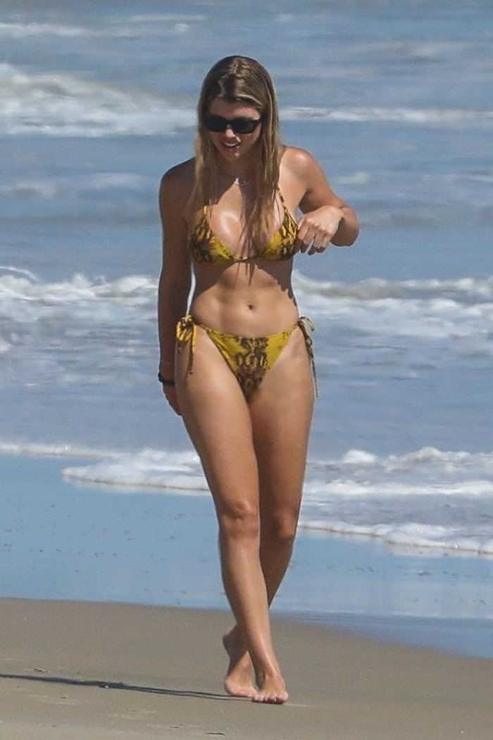 sofia richie shows off her incredible figure in a yellow bikini 2