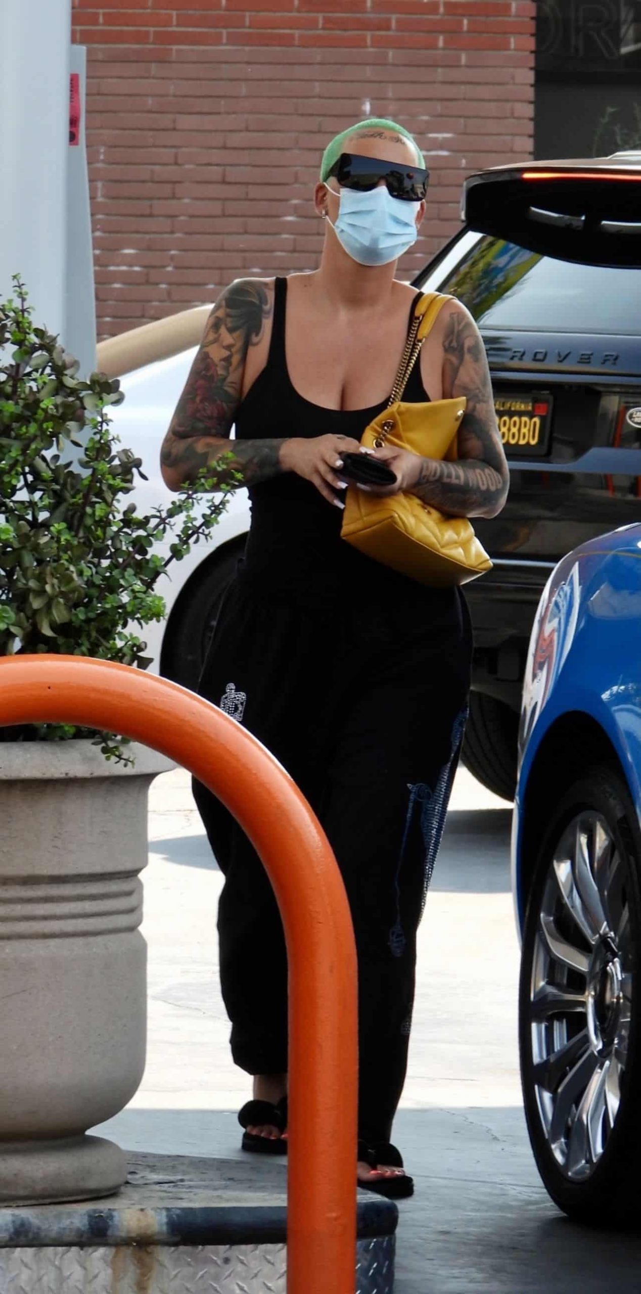 Amber Rose Pumps Gas at a West Hollywood Station