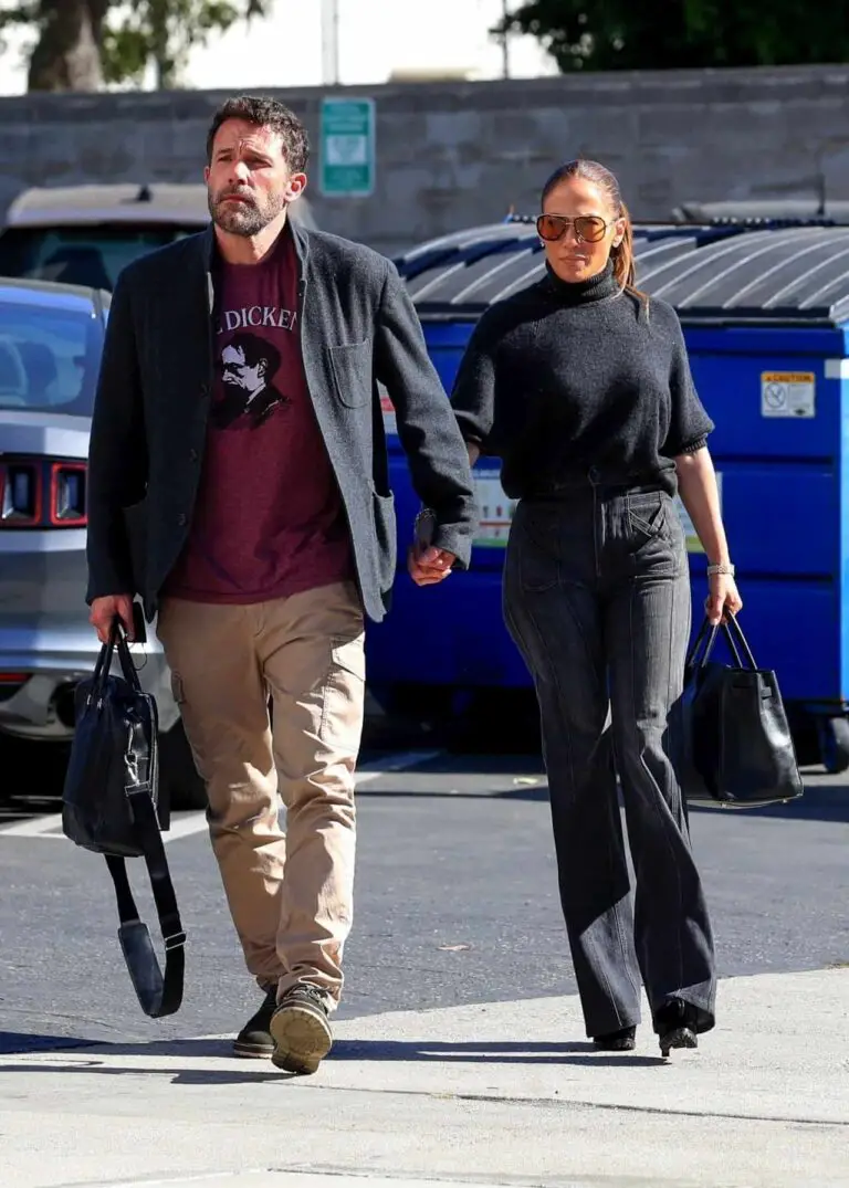 Jennifer Lopez and Ben Affleck Hold Hands on Their Way to a Music Studio