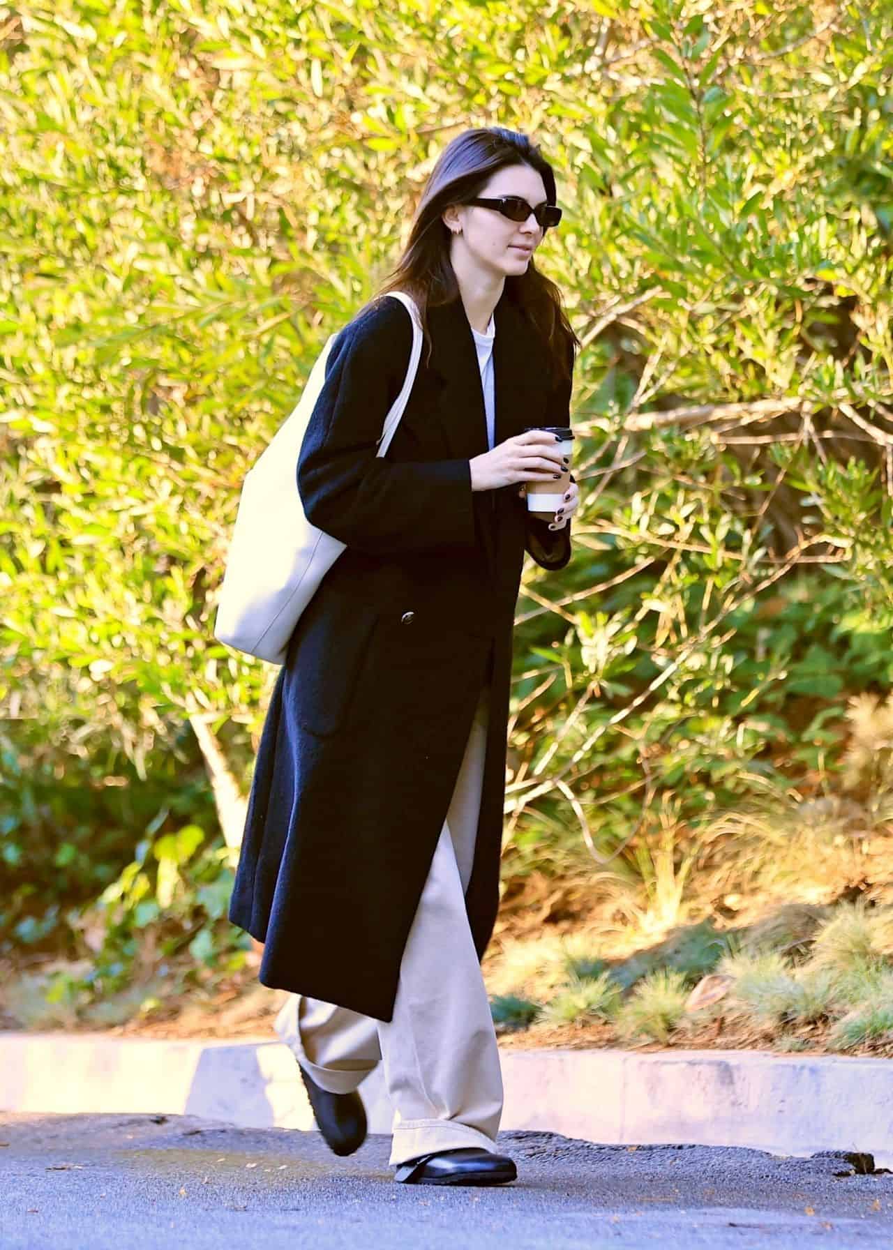 Kendall Jenner Looks Chic as she Stops for a Hot Coffee in Beverly Hills