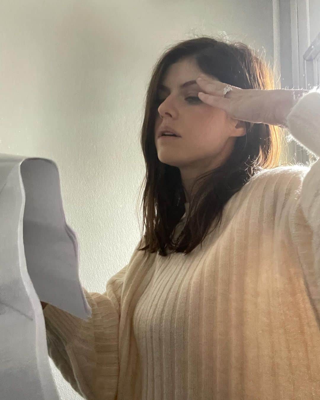 Alexandra Daddario Cutely Rehearsing her Lines for the Movie “Wildflower”