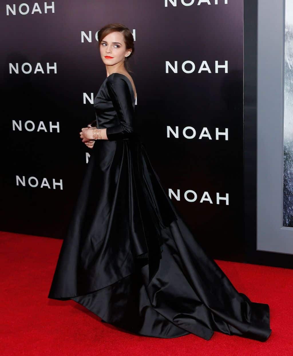Emma Watson Was a Sensation in a Timeless Gown at the "Noah" Premiere in NY