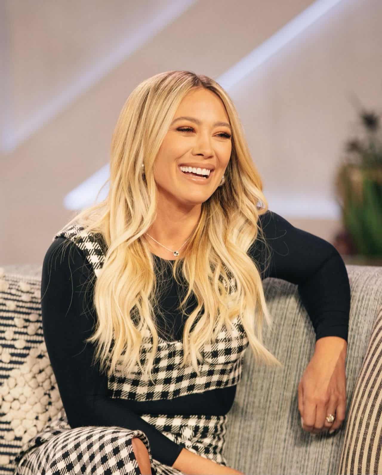 Hilary Duff Wowed Everyone with Her Wide Smile on The Kelly Clarkson Show