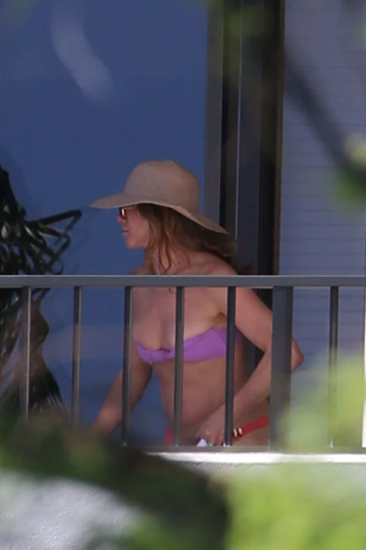 Jennifer Aniston Wears a Tiny Bikini During a Break from Filming in Hawaii