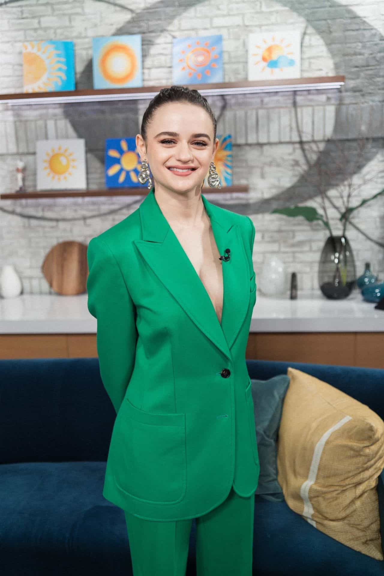 Joey King is All Glam at "CBS Mornings" while Promoting her Brand-new Movie