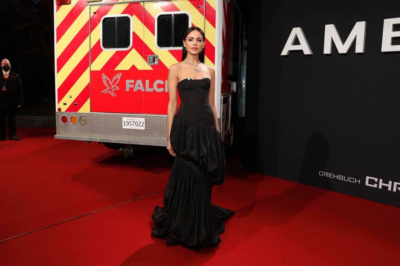 Eiza Gonzalez Wore a Strapless Dress at the "Ambulance" Premiere in Berlin