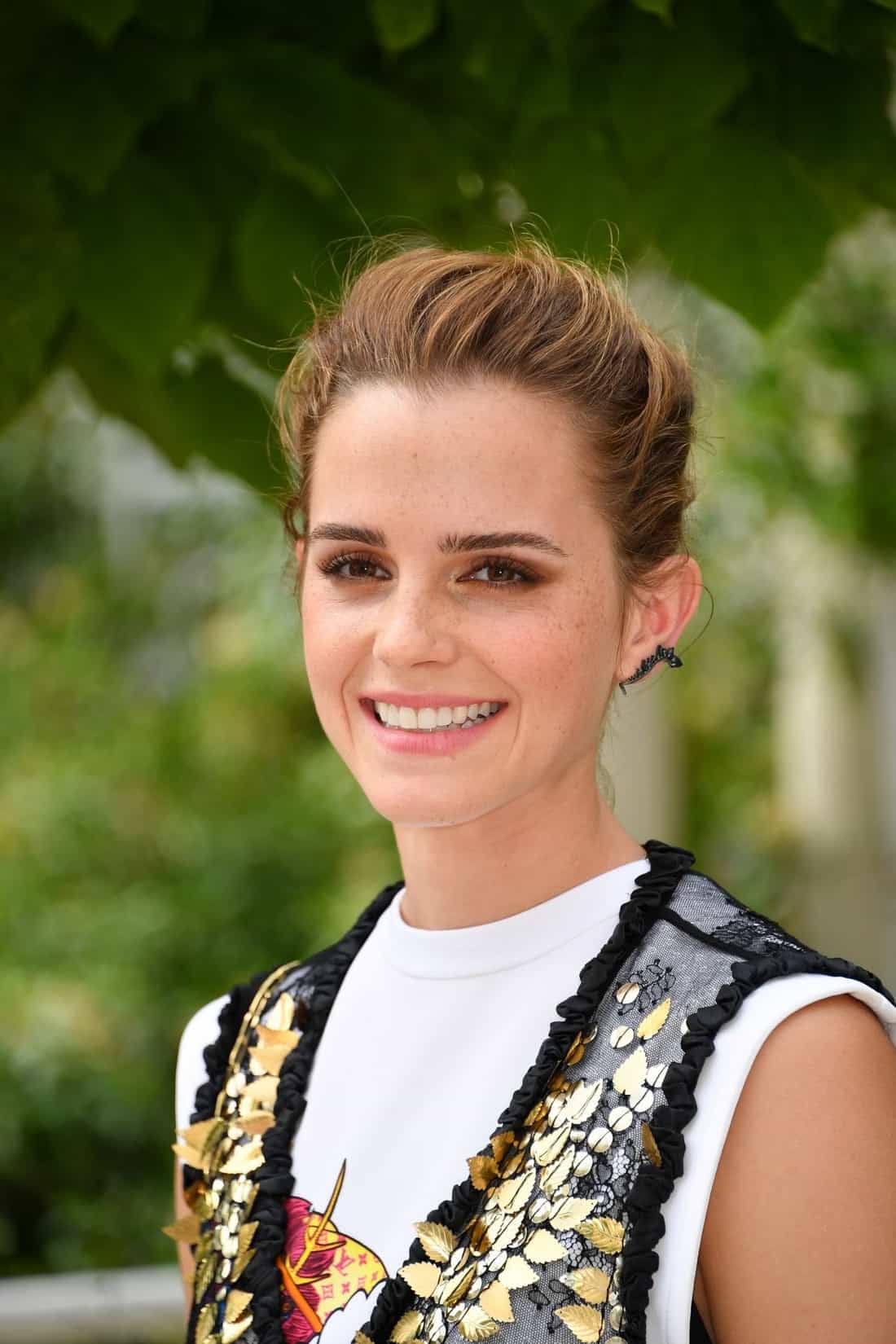 Emma Watson Looks Chic at the "The Circle" Photocall at Le Bristol in Paris