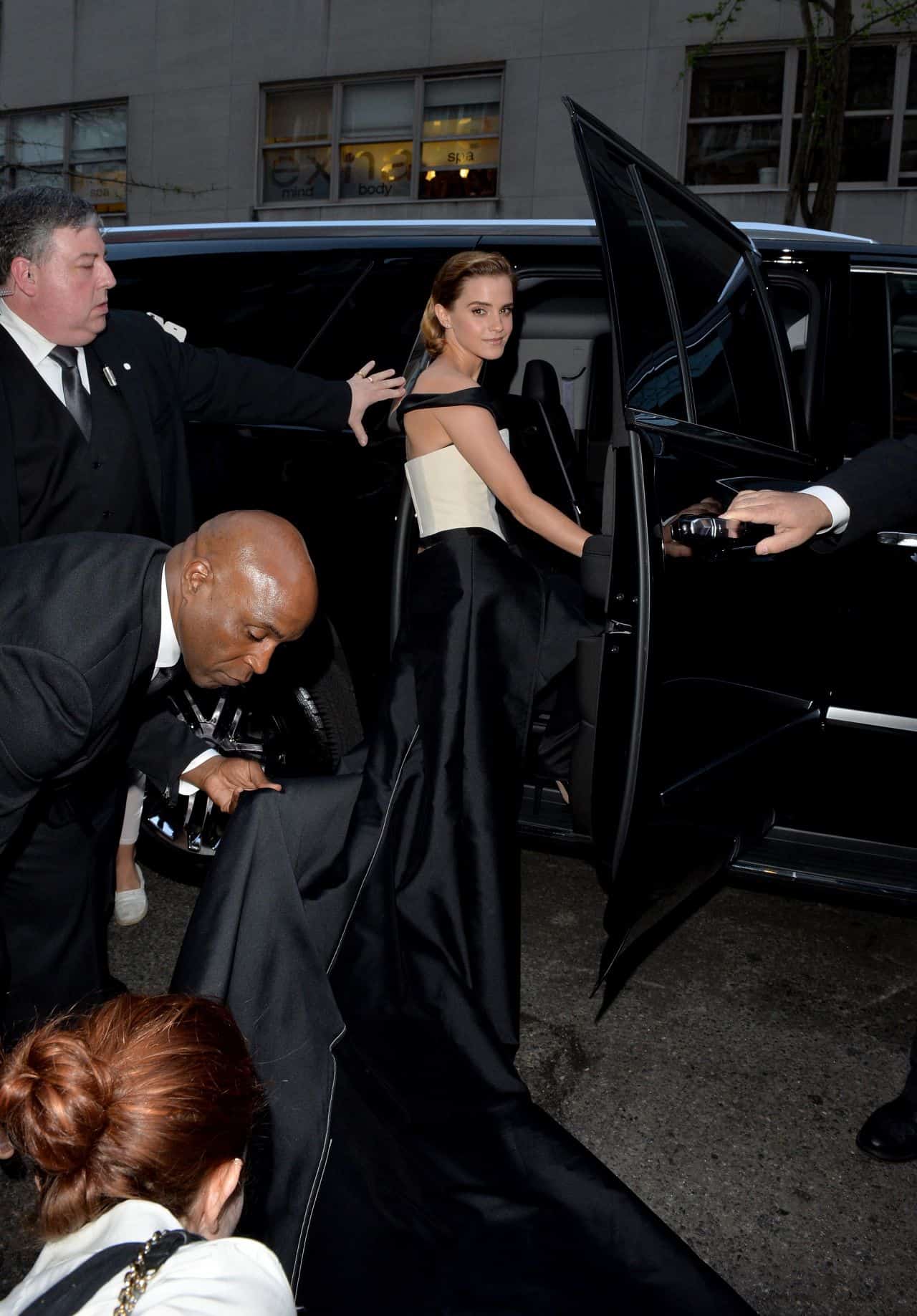 Emma Watson Was a Sensation in an Elegant Skirt and Corset at the Met Gala
