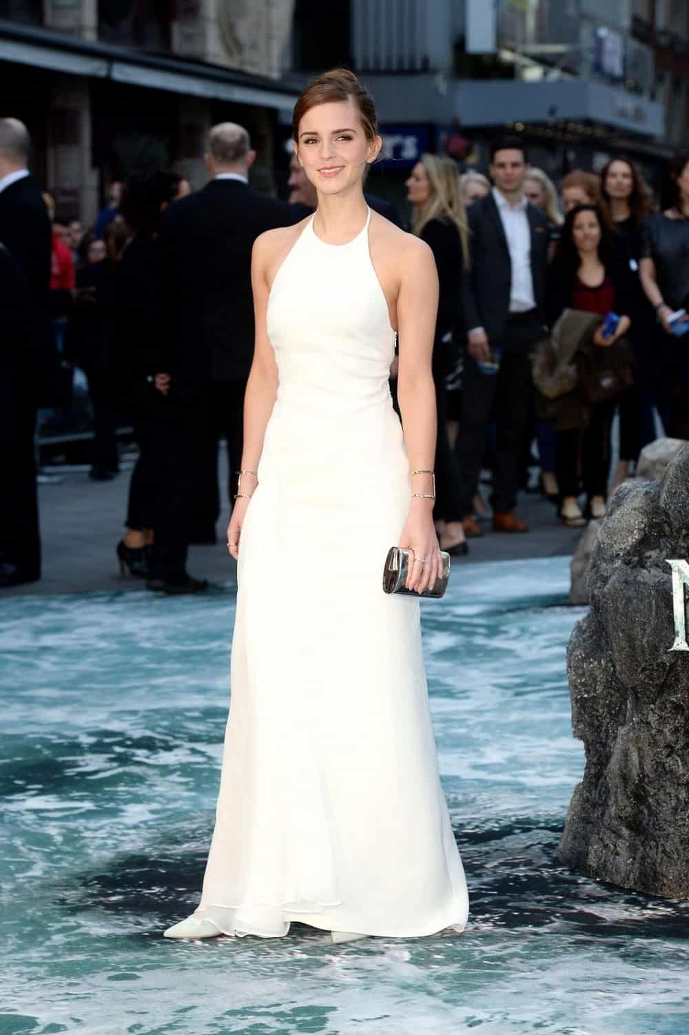Emma Watson Wears a Dress with a Thigh-high Slit at the Premiere of "Noah"