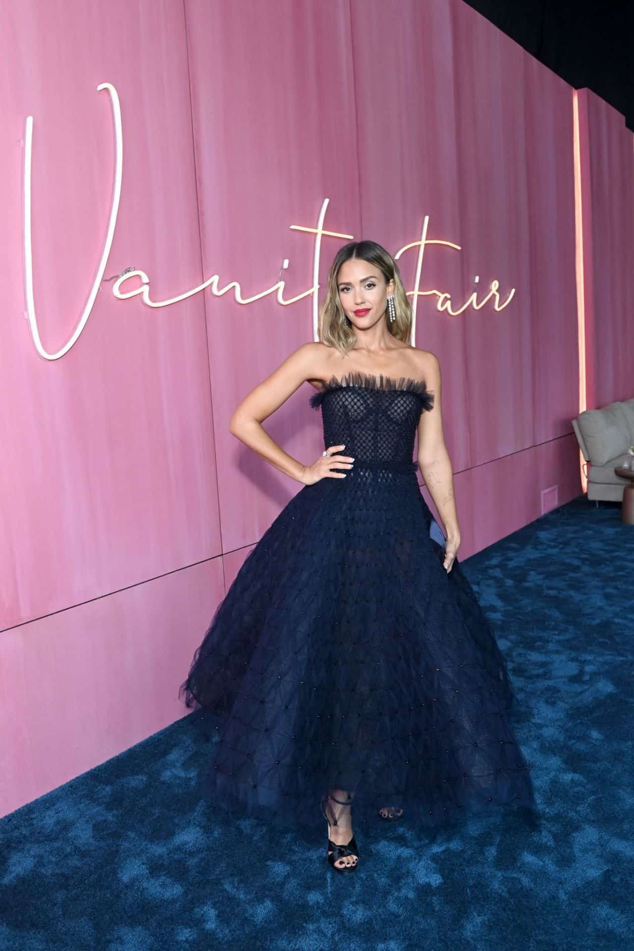 Jessica Alba Amazes in a Blue Dress at the 2022 Vanity Fair Oscar Party