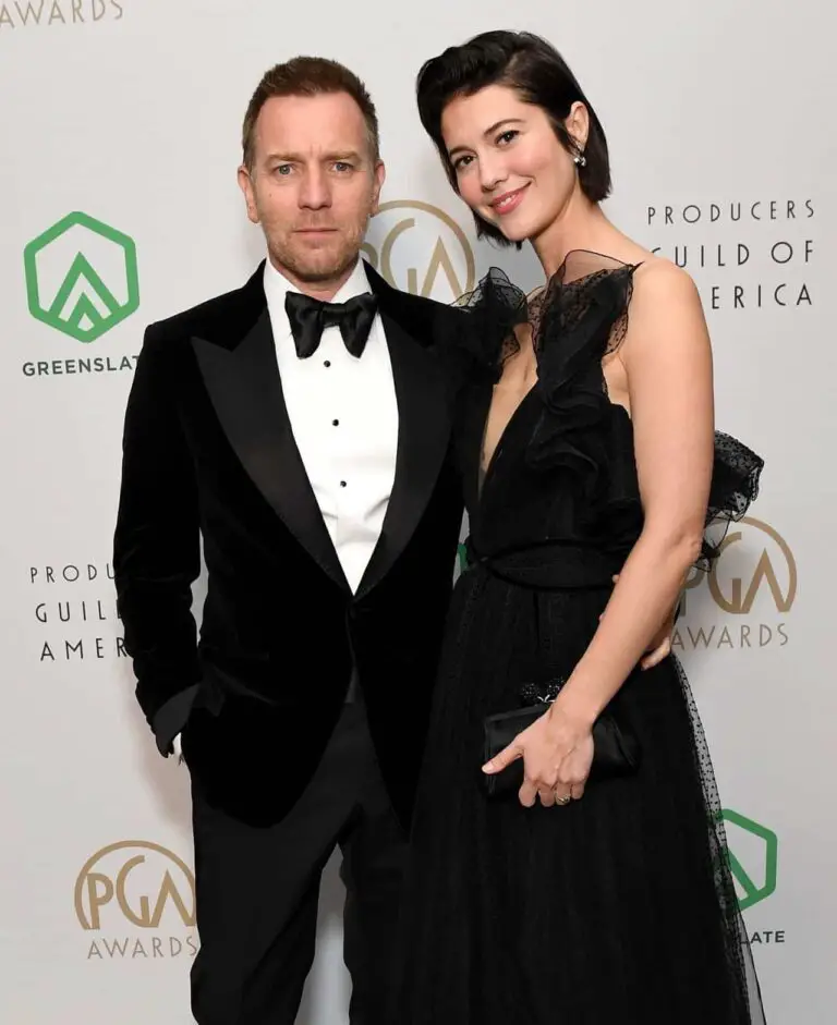Mary Elizabeth Winstead Was All Glam at the 2022 Producers Guild Awards