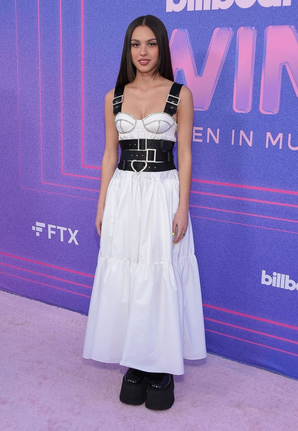 Olivia Rodrigo Rocks Punk Style at the 2022 Billboard Women In Music Awards