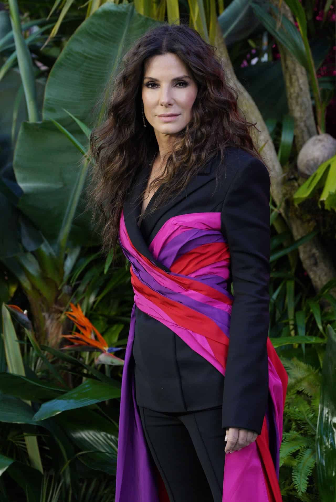 Sandra Bullock in a Chic Pantsuit at the "The Lost City" Premiere in the UK