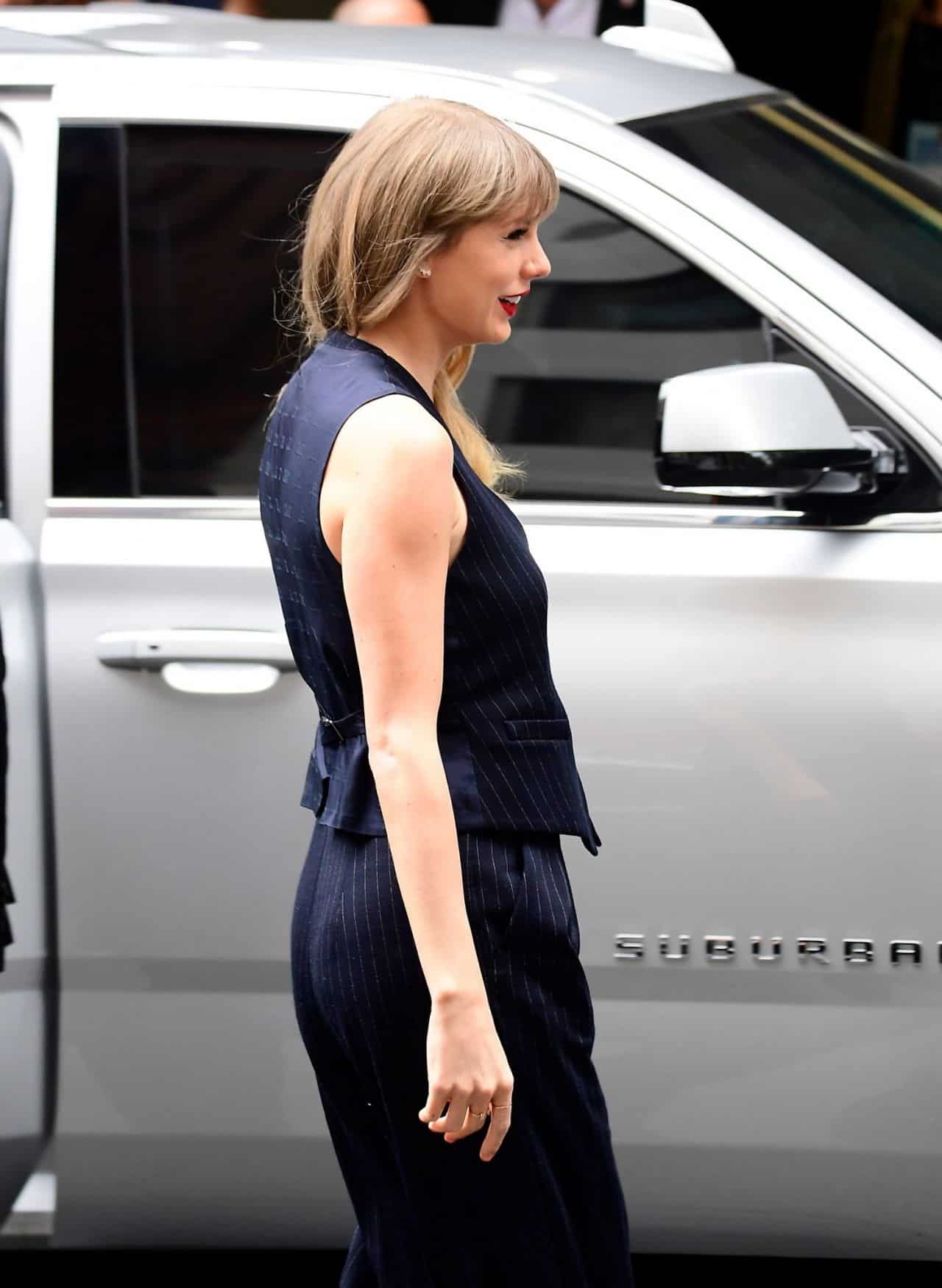 Taylor Swift Amazes at the "All Too Well" Screening at the 2022 Tribeca Film Festival