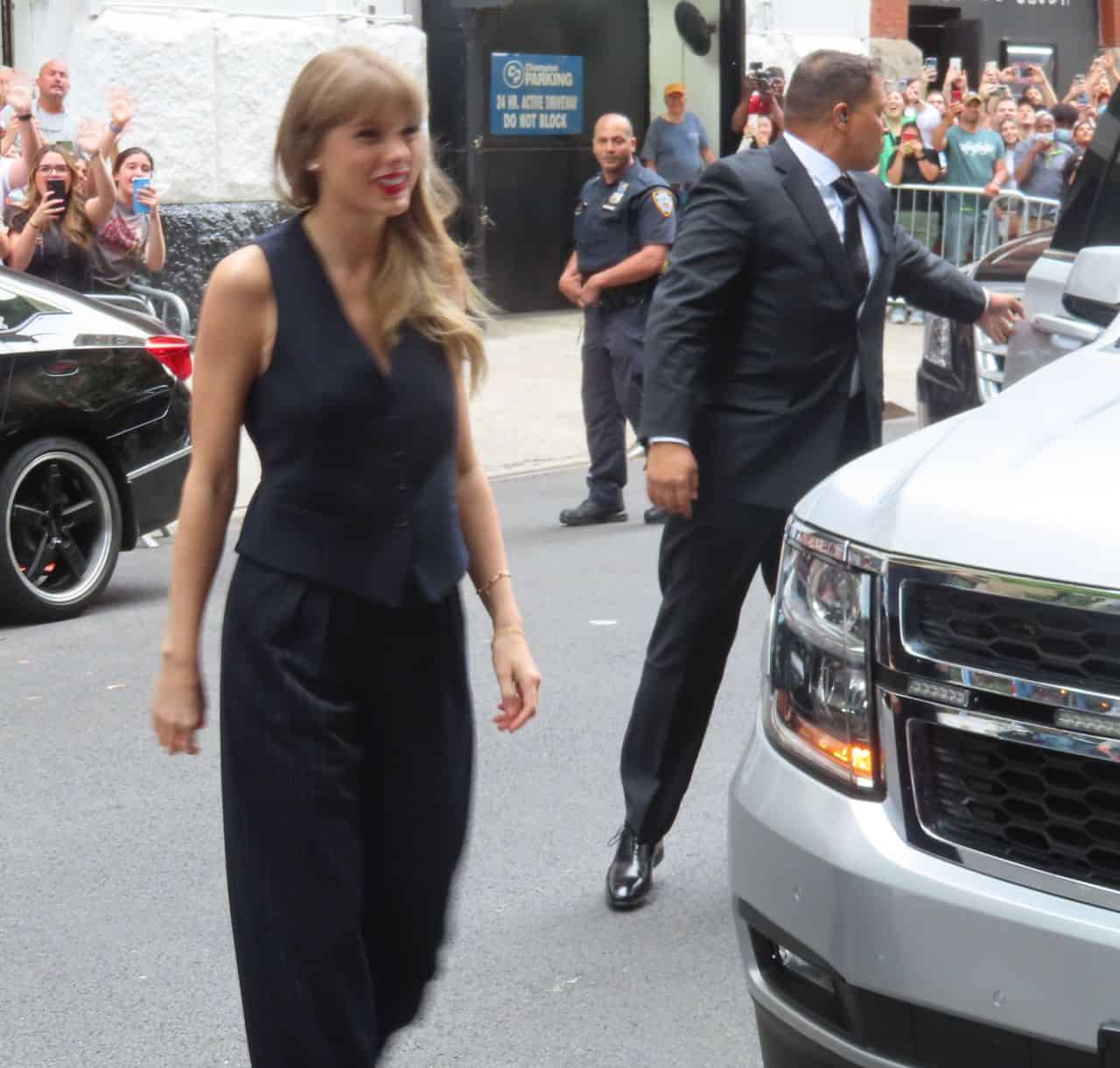 Taylor Swift Amazes at the "All Too Well" Screening at the 2022 Tribeca Film Festival