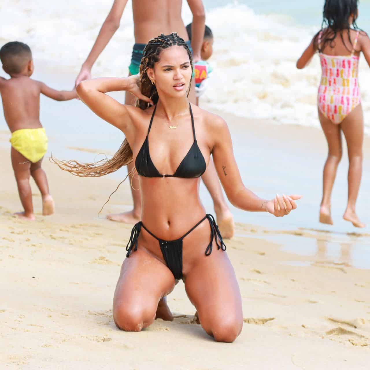 Juliana Nalu Stands Out in a Black Skimpy Bikini in Rio de Janeiro