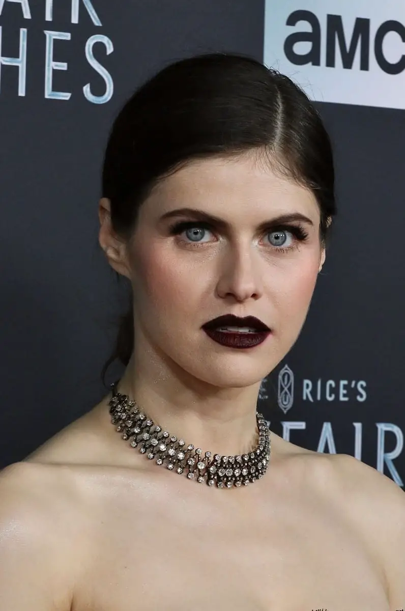 Mayfair Witches' Alexandra Daddario Looks Stylish in Black at the Premiere