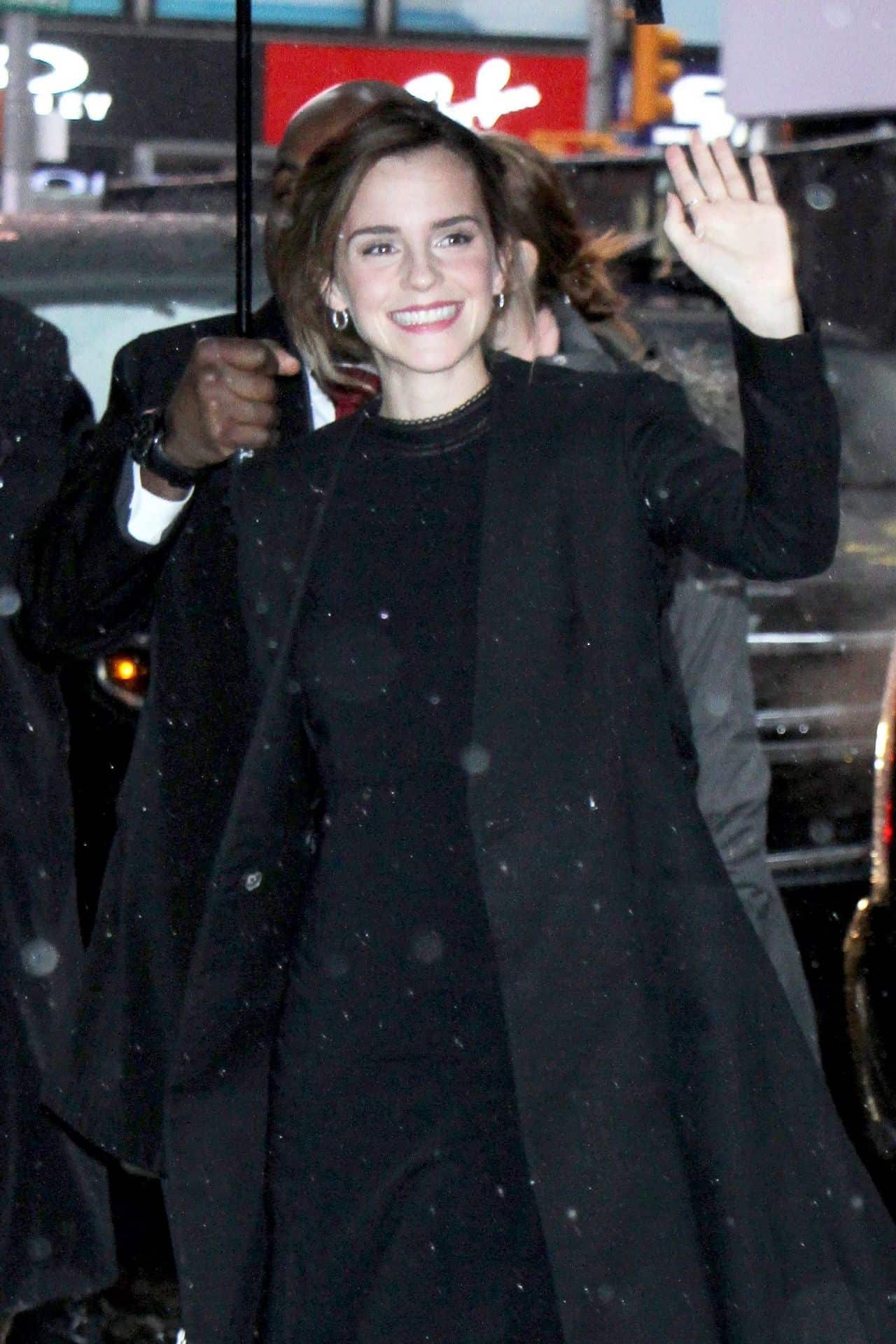 Emma Watson Arrives at "Good Morning America" TV Show in NYC