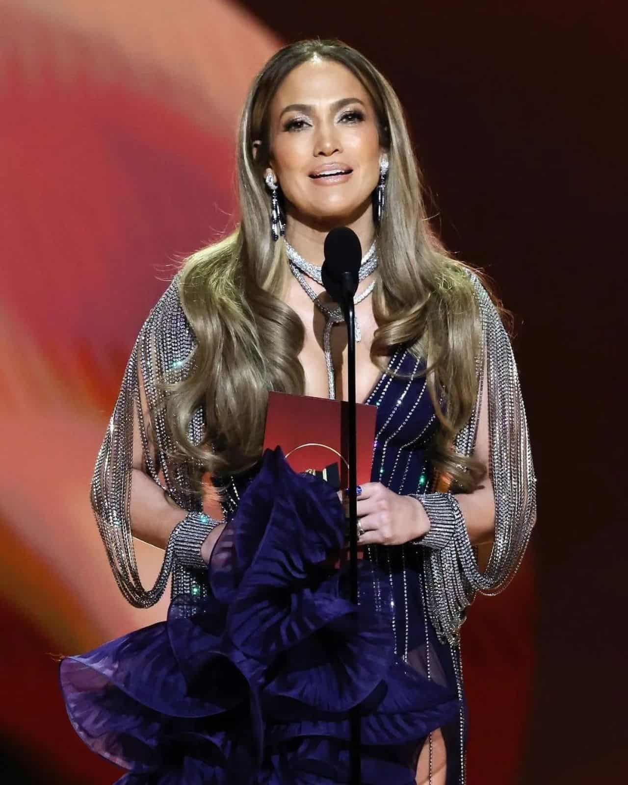 Jennifer Lopez Stuns at 65th Grammy Awards in an Elegant Navy Gucci Gown