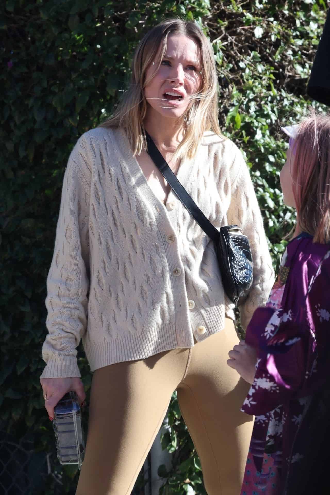 Kristen Bell Rocks Casual Look After Gym Session in Los Angeles