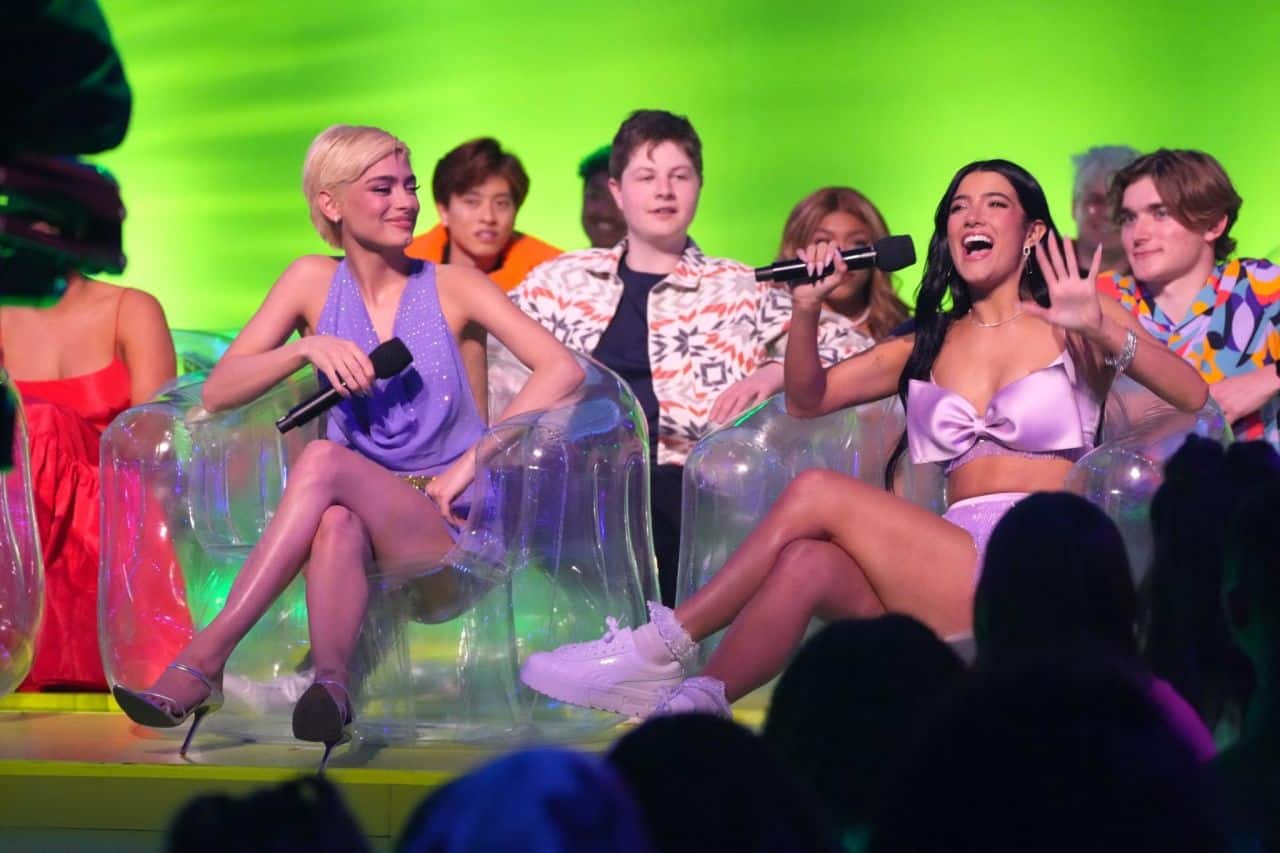 Dixie D'Amelio Posing at Nickelodeon's 2023 Kids' Choice Awards