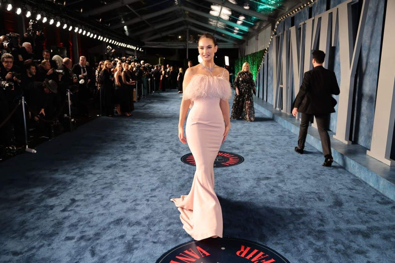 Lily James Exudes Elegance at the 2023 Vanity Fair Oscar Party